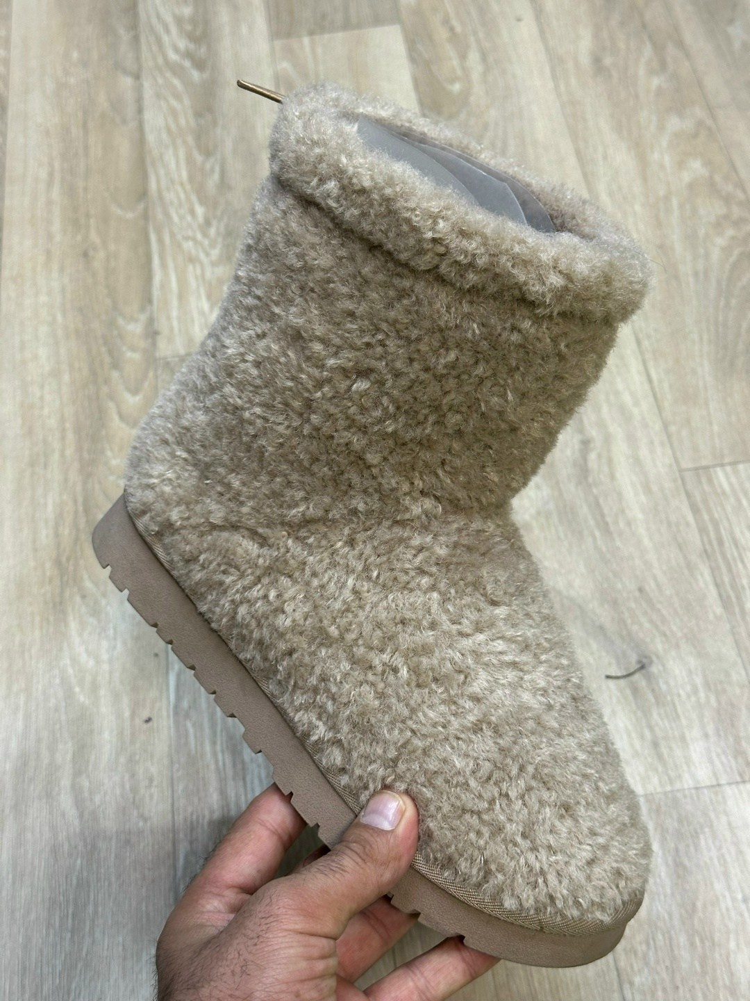 ,сапожки,угги женские,зимняя ,короткие сапоги