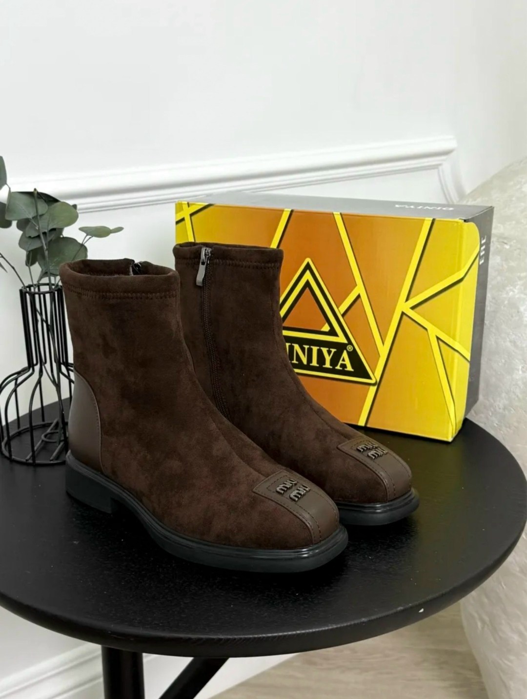 ,женская ,замшевые ботинки,модные ботинки,ботинки женские