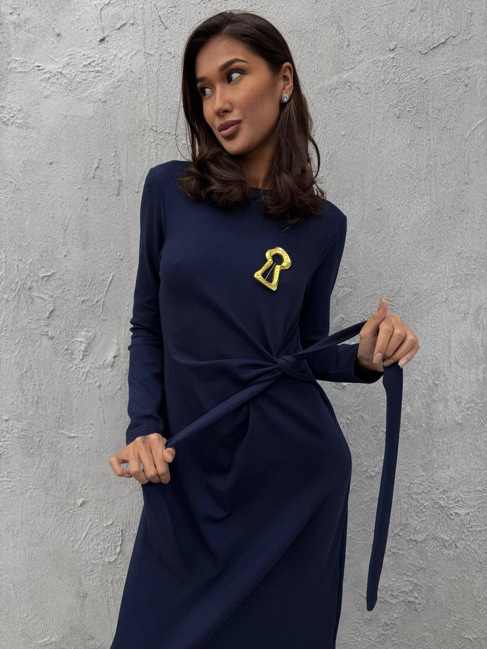 трикотажное платье,платье трикотажное донна каран,длинное трикотажное платье,платье серое,платье стиль