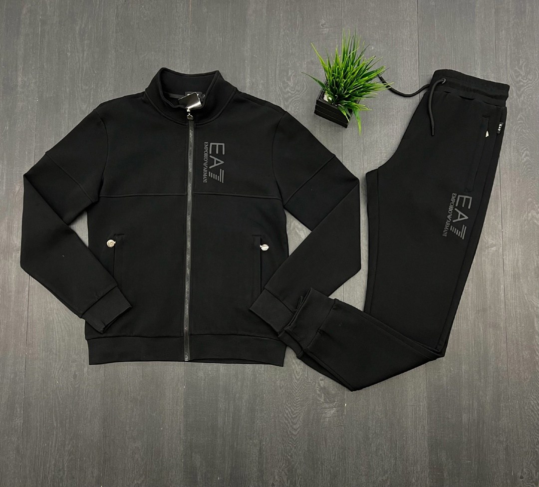 спортивный костюм armani,cпортивный костюм emporio armani,мужские спортивные костюмы,спортивный костюм армани,спортивные костюм