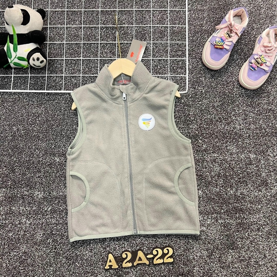 детский жилет,жилет для малыша,флисовая жилетка,детская жилетка,жилеты детские