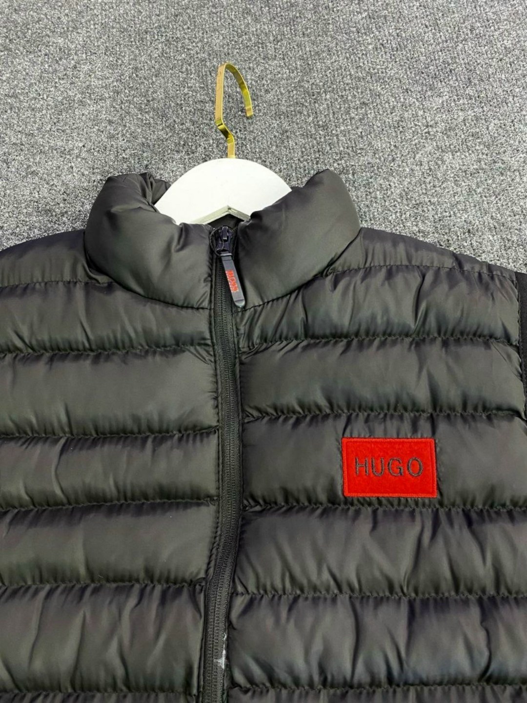 жилетка хуго босс мужская,жилетка мужская,жилетка hugo boss,жилетка,жилет мужской