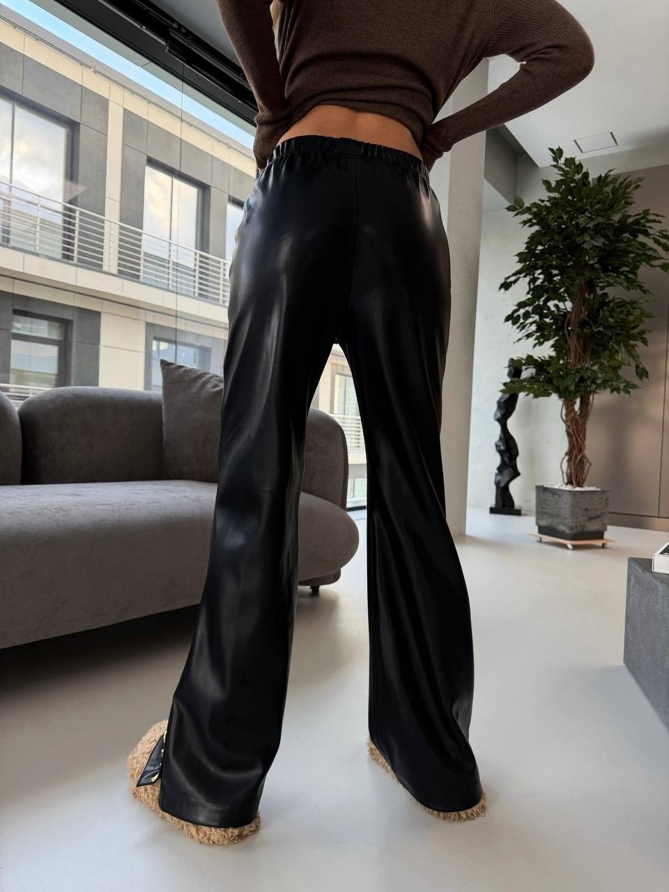 женские брюки из экокожи,брюки кожаные палаццо,брюки кожаные женские,брюки из эко кожи,брюки палаццо из экокожи