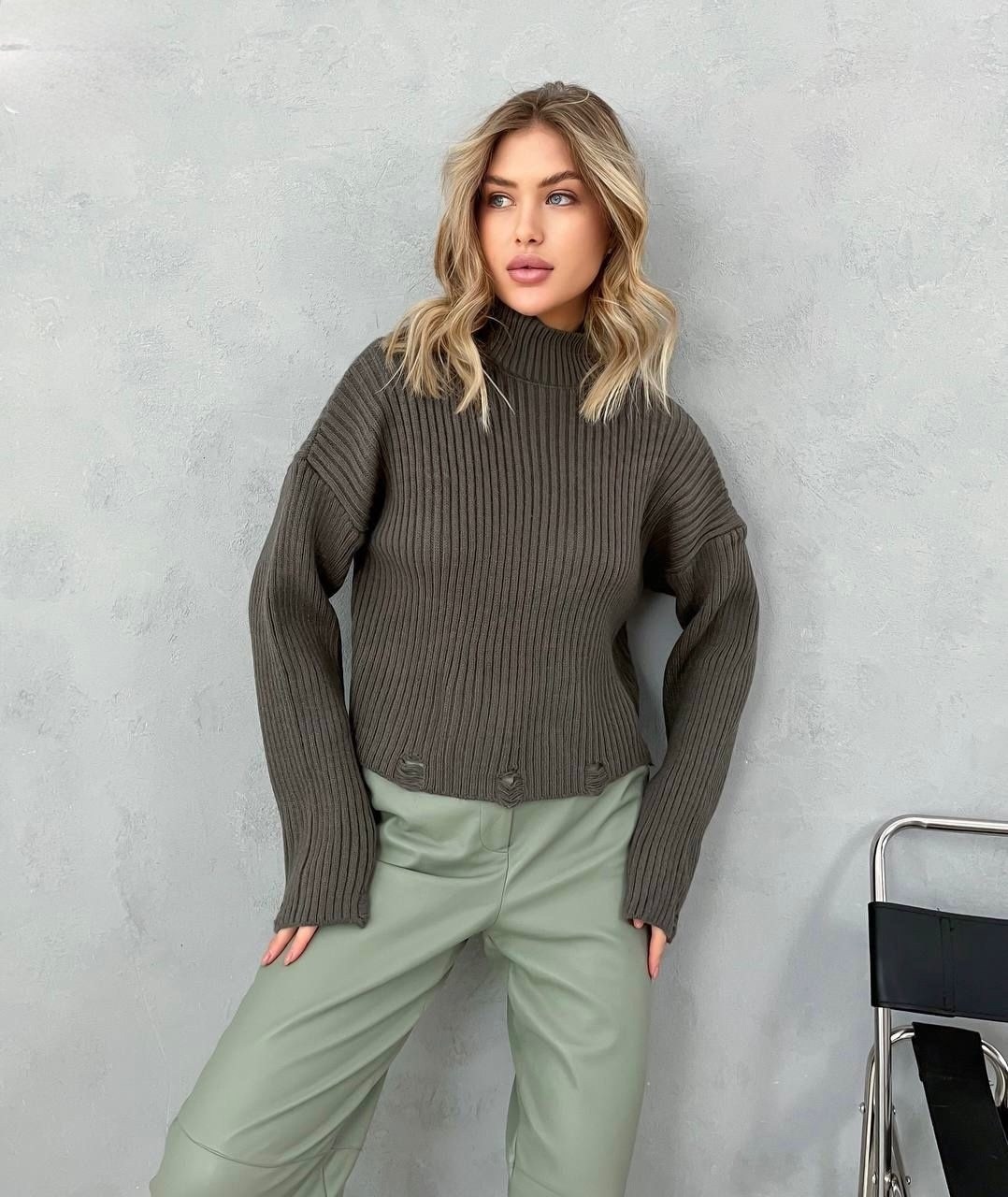 свитера женские,бежевый джемпер,свитер,стильный свитер,модные свитера