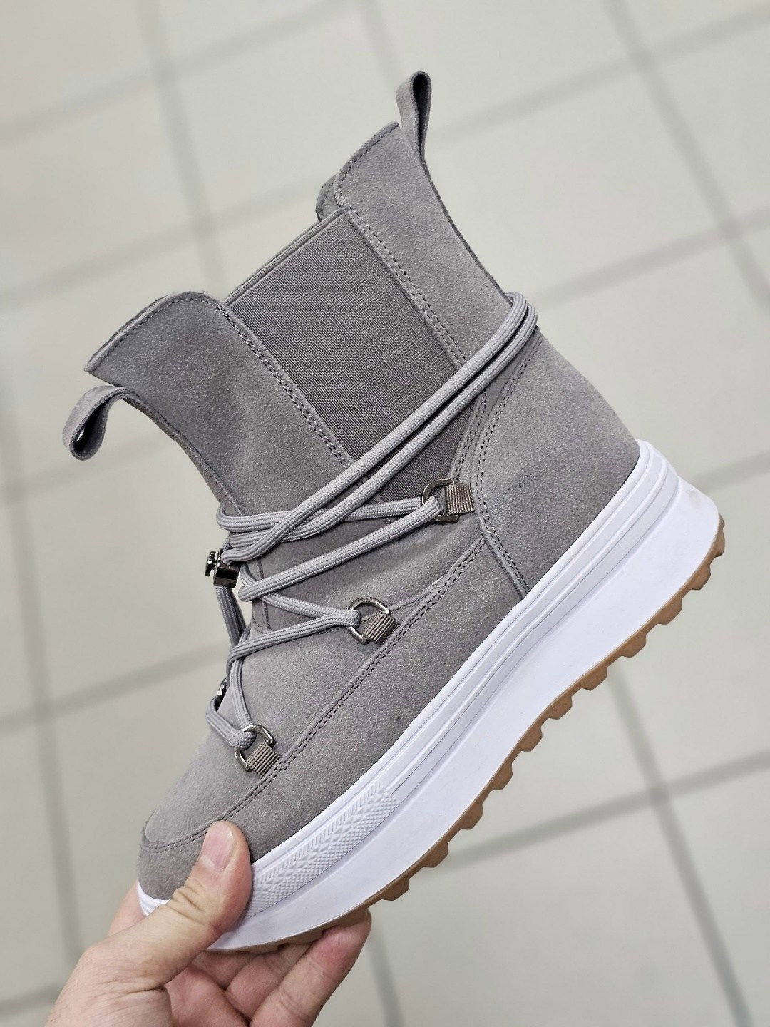 зимняя  женская,ботинка женские зимние,,угги женские,угги женские зимние