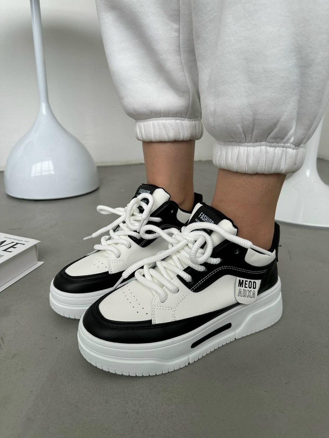 ,женские кроссовки,повседневные кроссовки,спортивная ,кроссовки для женщин