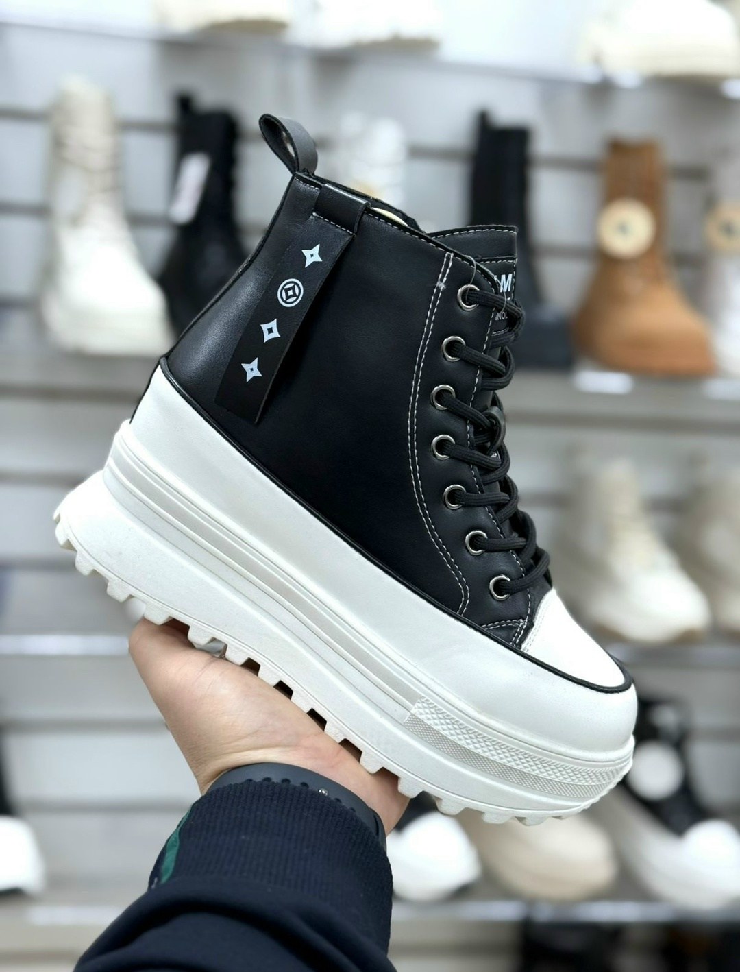 зимние женские кроссовки,зимняя женская ,кроссовки эко кожа,,женские кроссовки