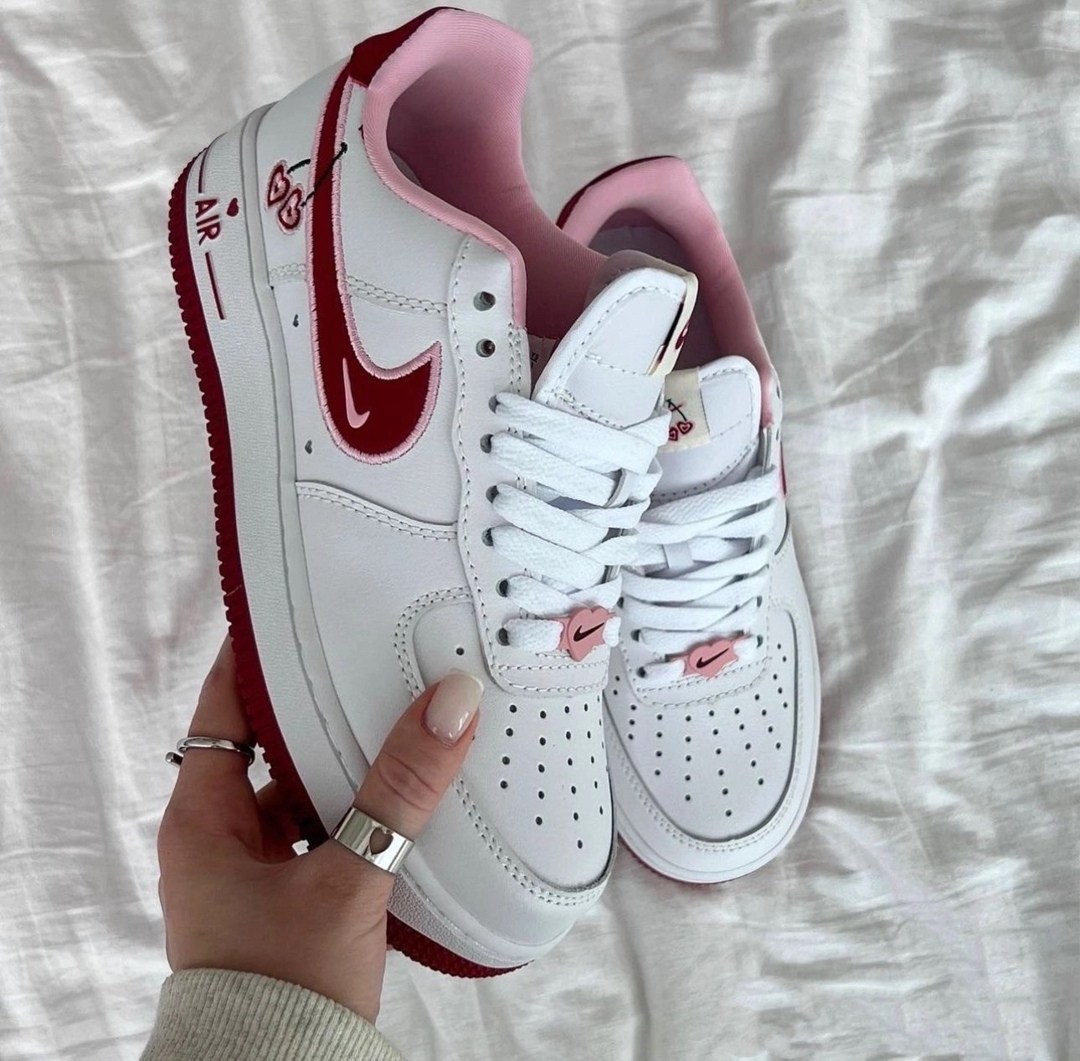 кросcовки nike air force 1,кроссовки nike air force 1 low valentine day,женские кроссовки nike,nike air force 1 low,nike air force 1 low valentine s day 2025