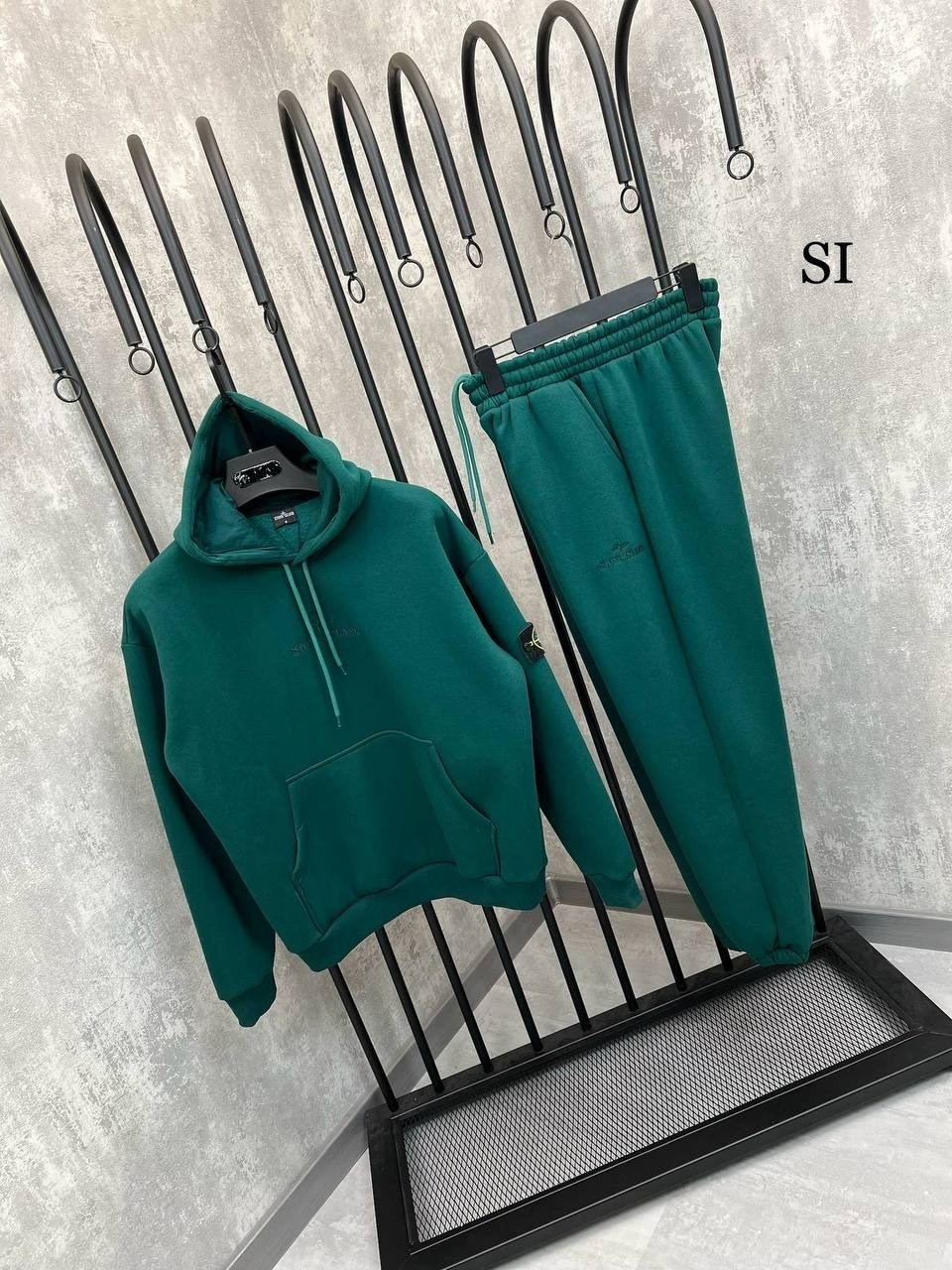 спортивный костюм stone island,мужской спортивный костюм на флисе,спортивные костюмы мужские,спортивные костюмы на флисе,костюмы спортивные