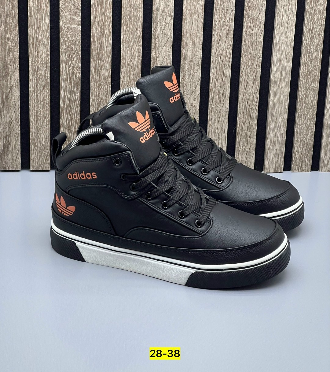 зимние кроссовки adidas,кроссовки зимние мужские adidas,мужские кроссовки adidas,кроссовки adidas,зимние ботинки adidas