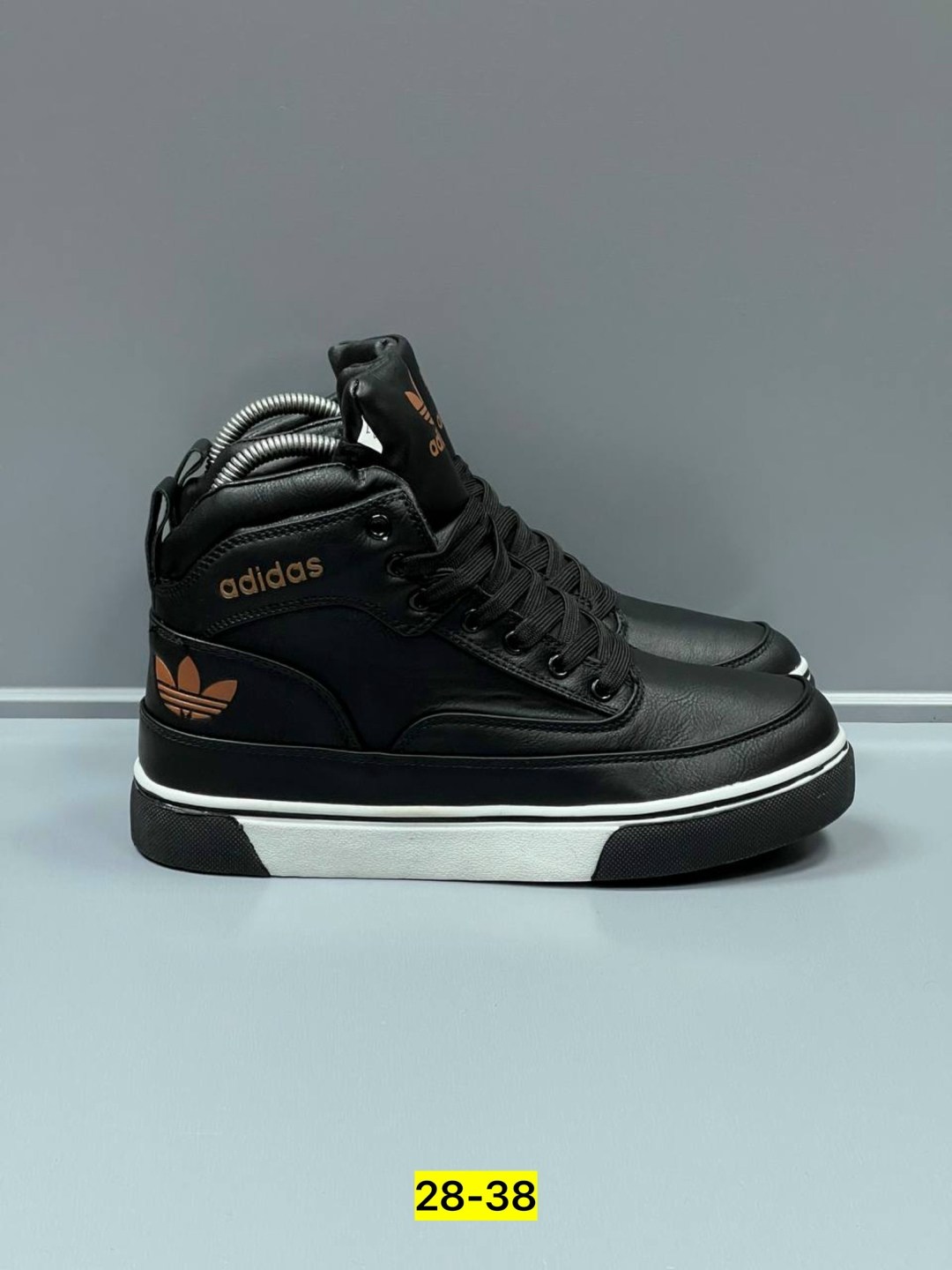 зимние кроссовки adidas,кроссовки зимние мужские adidas,мужские кроссовки adidas,кроссовки adidas,зимние ботинки adidas