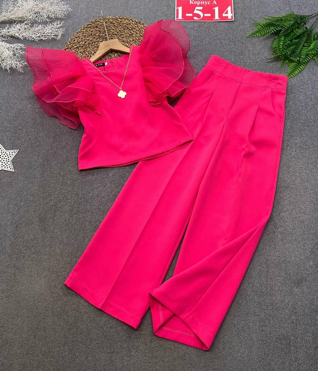 нарядный брючный костюм для девочки,костюмы брючные,костюм брючный нарядный,брючный костюм для девочек,костюмы для девочки нарядный