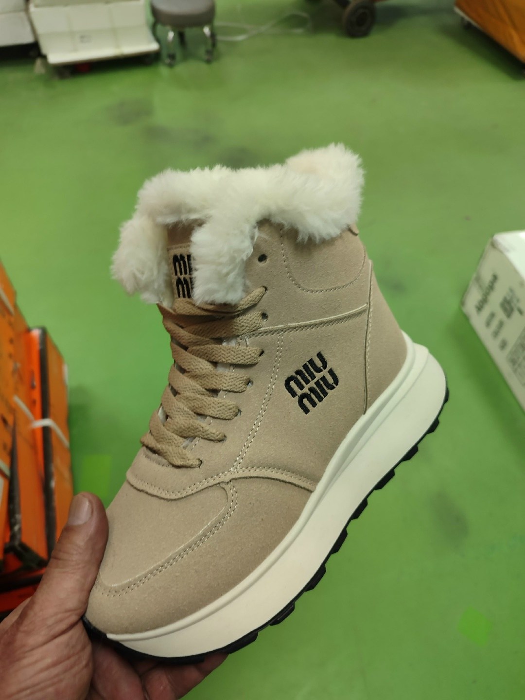 , женская,обуви,зимняя женская ,зимние женские кроссовки