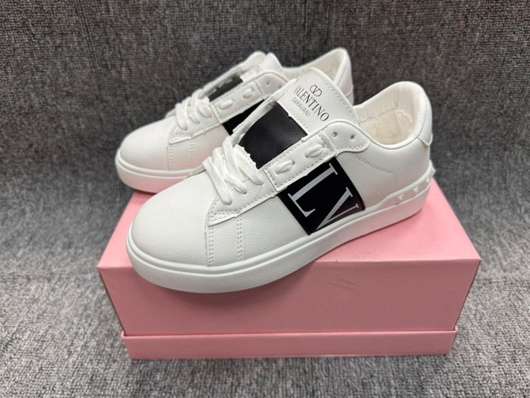 ,valentino кроссовки,кроссовки женские valentino,кеды валентино,кеды валентино гаравани женские