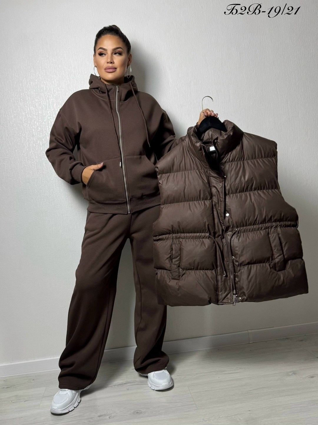 стильные костюмы,костюм трикотажный,костюмы спортивные,тройка костюм женский,костюм тройка с курткой