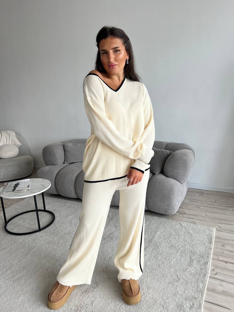 трикотажный костюм,костюм молочный,костюм с брюками,вязаные костюмы,трикотажные костюмы женские