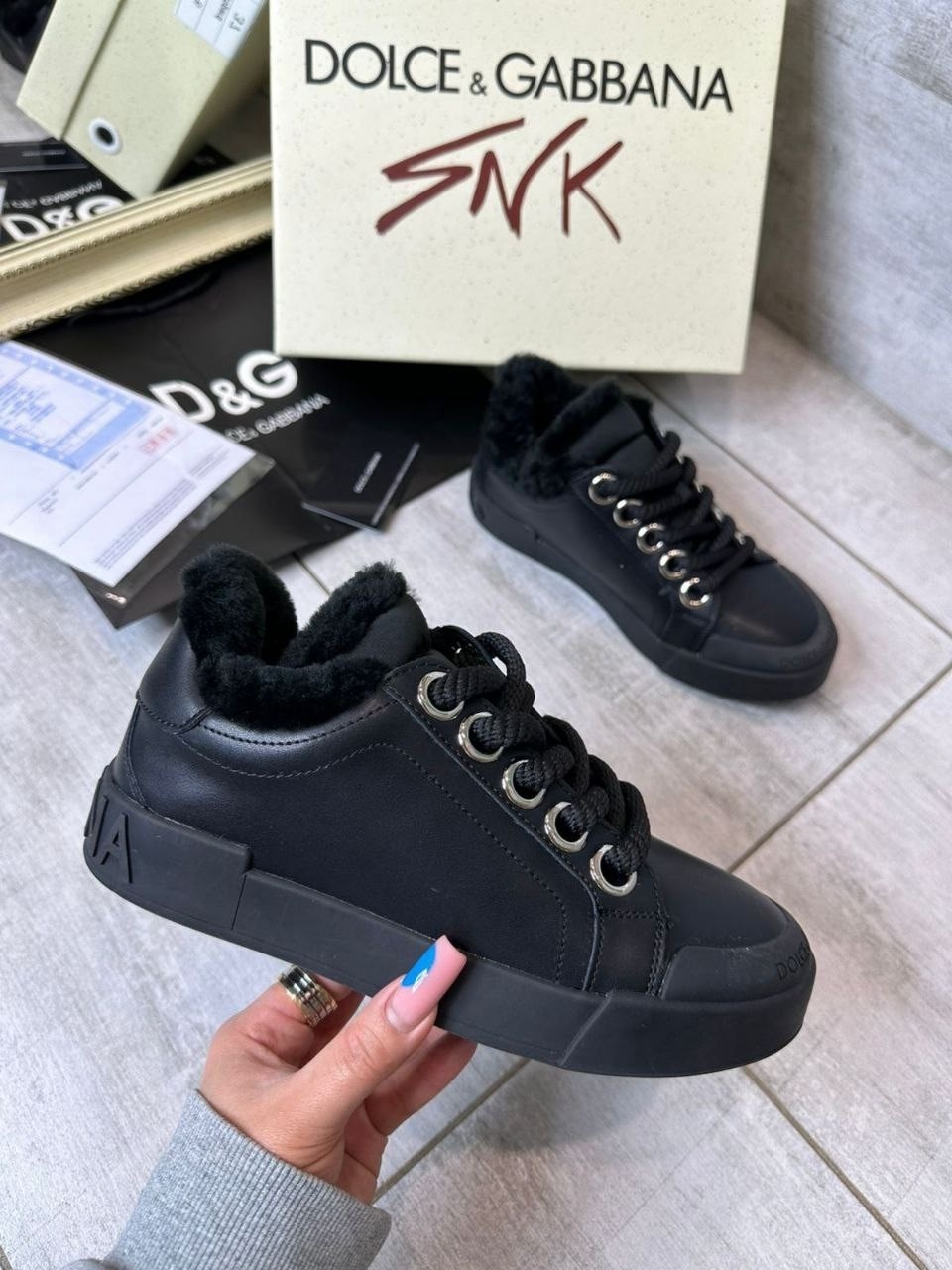 ,кеды dolce gabbana,черные замшевые кроссовки женские,замшевые кроссовки,кеды женские черные