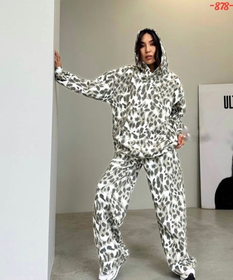 костюм женский леопард,костюм женский теплый брючный,леопардовый комплект,женский костюм на флисе,костюм леопард
