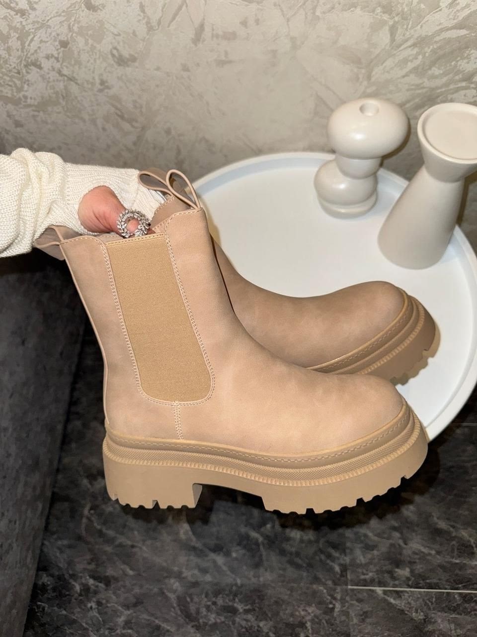 ,ботинки женские,зимняя  женская,модные женские ботинки,ботинки модные