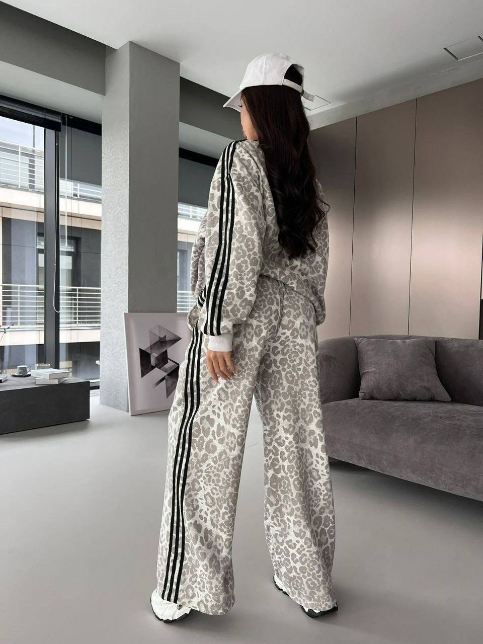 стильные костюмы,модные костюмы,спортивные костюмы женские,костюмы женские,костюм с принтом