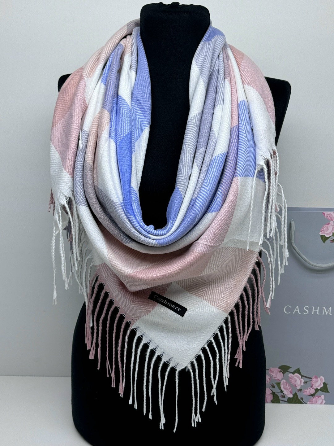 платки шарф,платок женский кашемир,платки кашемир,платки теплые,платок кашемировый