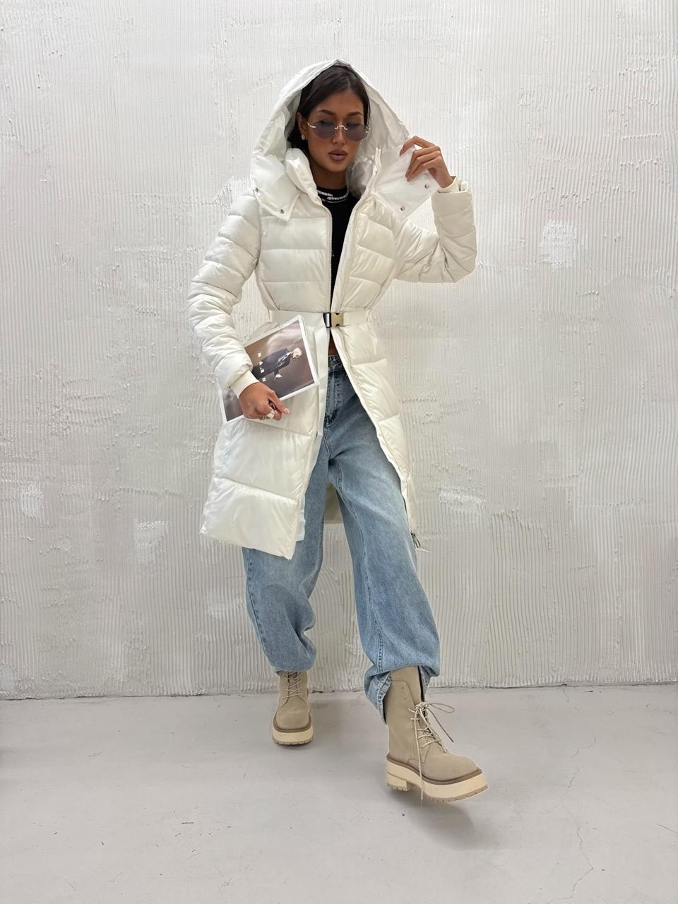 пуховик удлиненный,белый пуховик,куртка стильная,куртка женская белая,пуховик