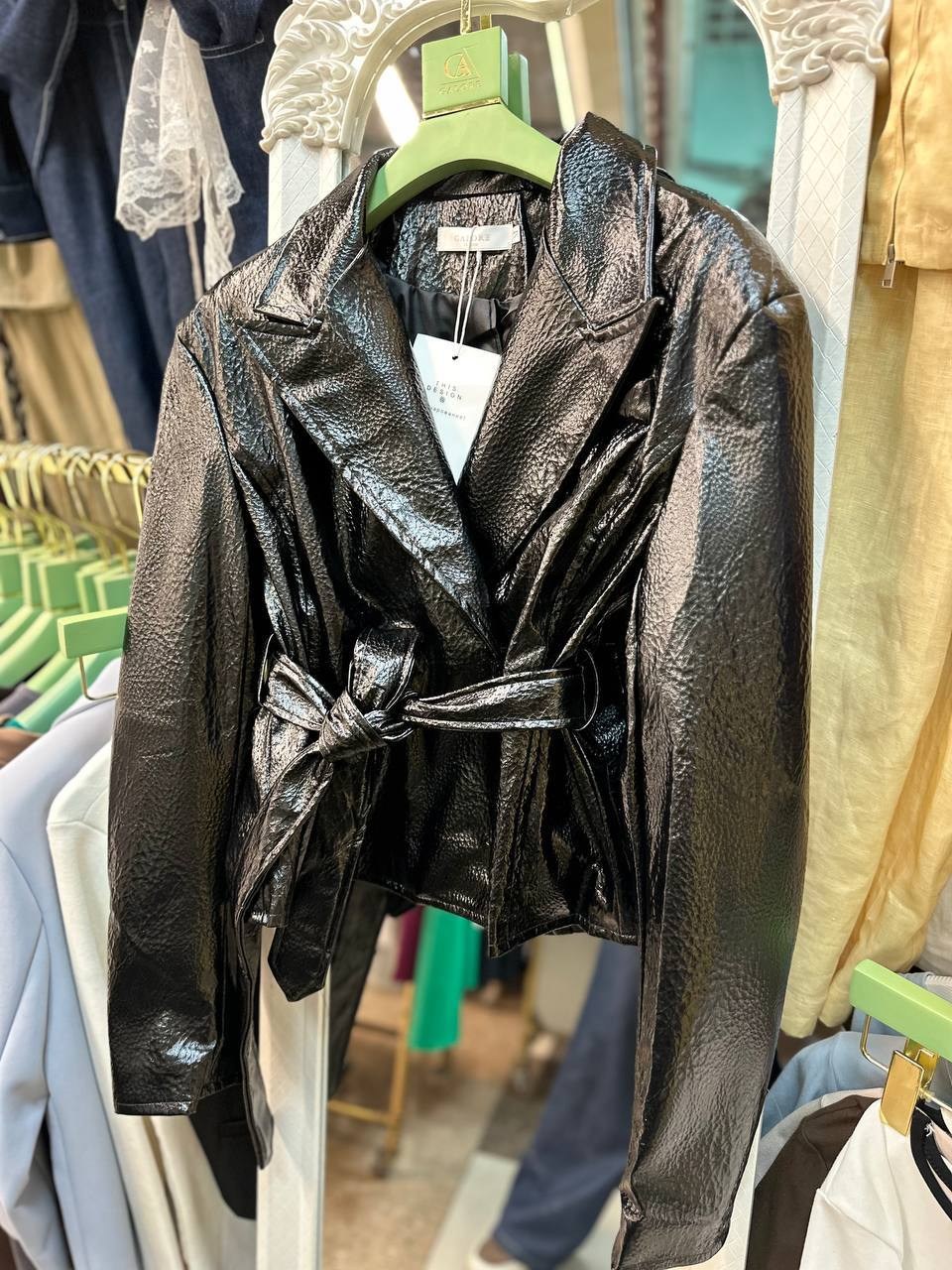 кожаная куртка женская,кожаные куртки,мода стиль,одежда стильная