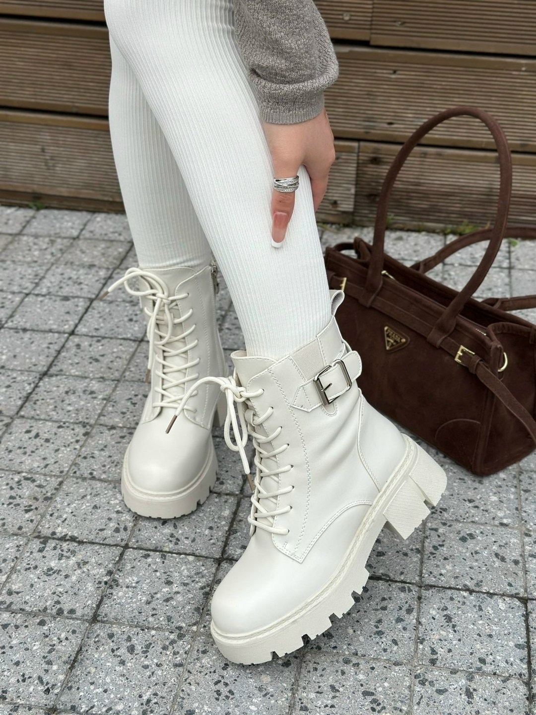 ,женские ботинки,зимняя женская ,белые ботинки,ботинки модные