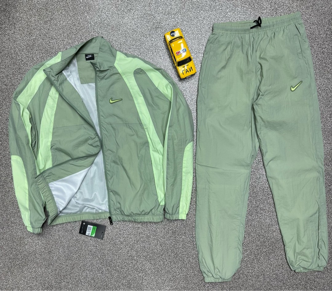 спортивные костюмы nike,спортивные костюм,спортивный костюм nike мужской,мужские спортивные костюмы,костюм спорт