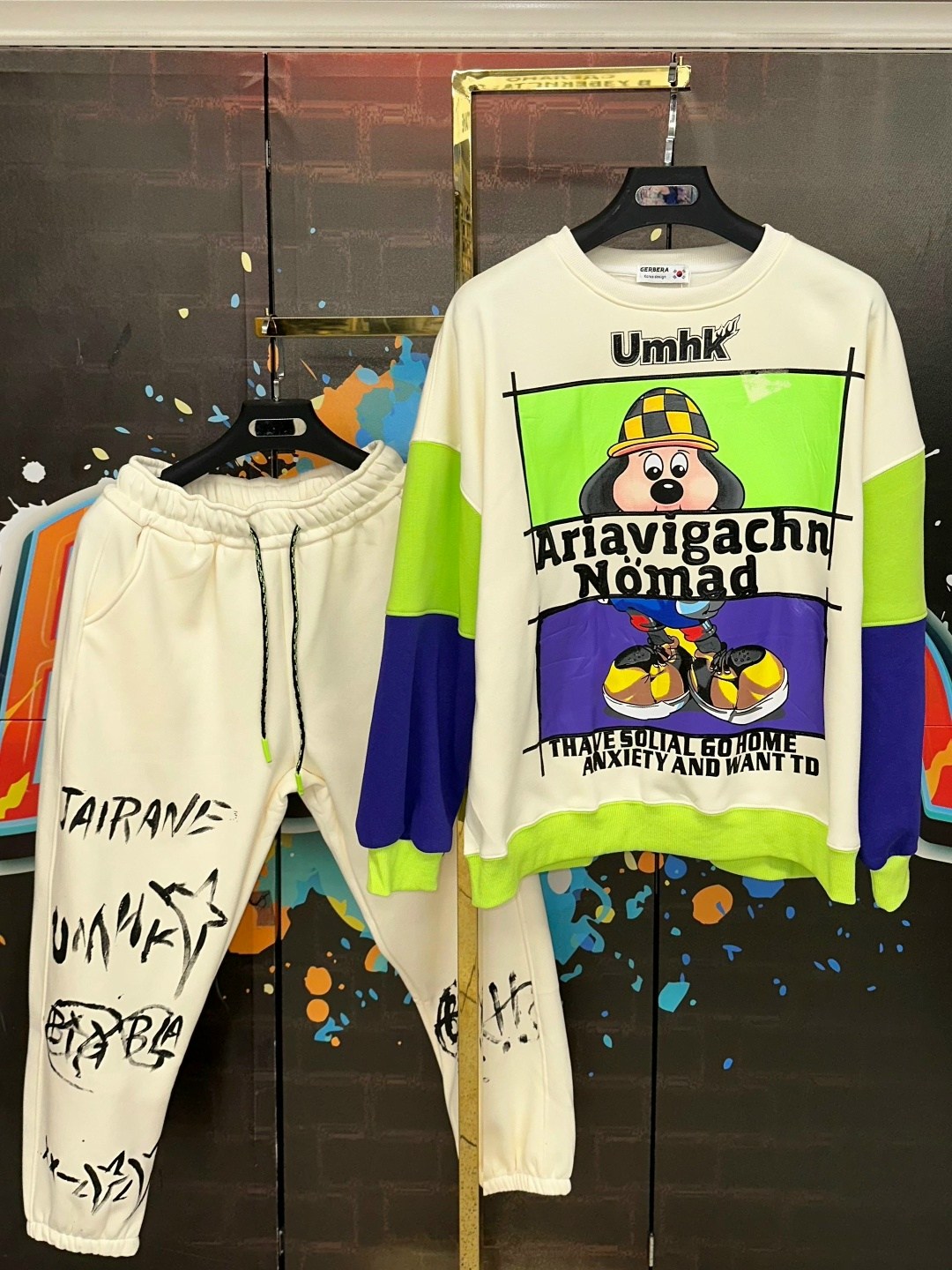 костюмы подростковые,костюмы комплекты,спортивные костюм,костюмы для мальчиков,спортивные костюмы женские