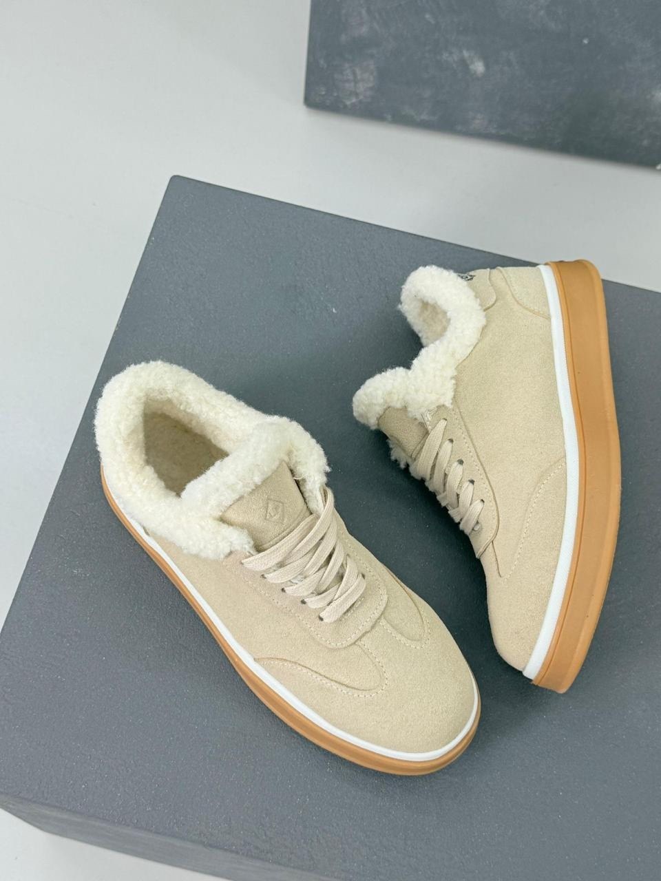 ,кроссовки женскиe,женская ,женская зимняя ,замшевые кроссовки