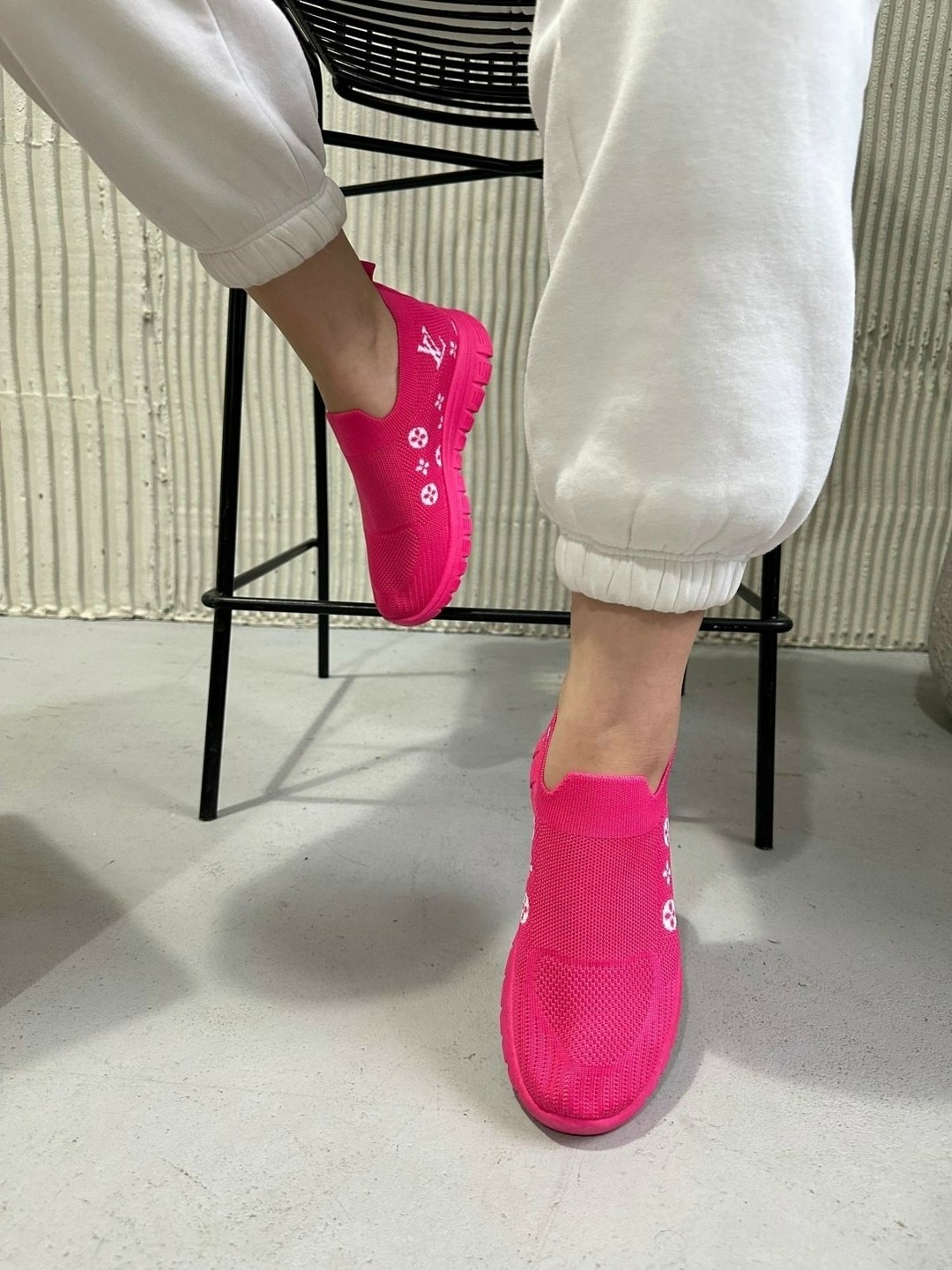 ,кроссовки фуксия женские,кроссовки летние женские,кроссовки женскиe,кроссовки летние текстильные изики