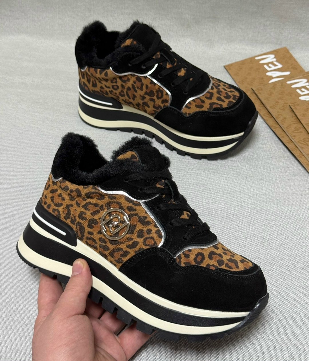 ,кроссовки леопардовые,женские кроссовки,кроссовки ugg, женская