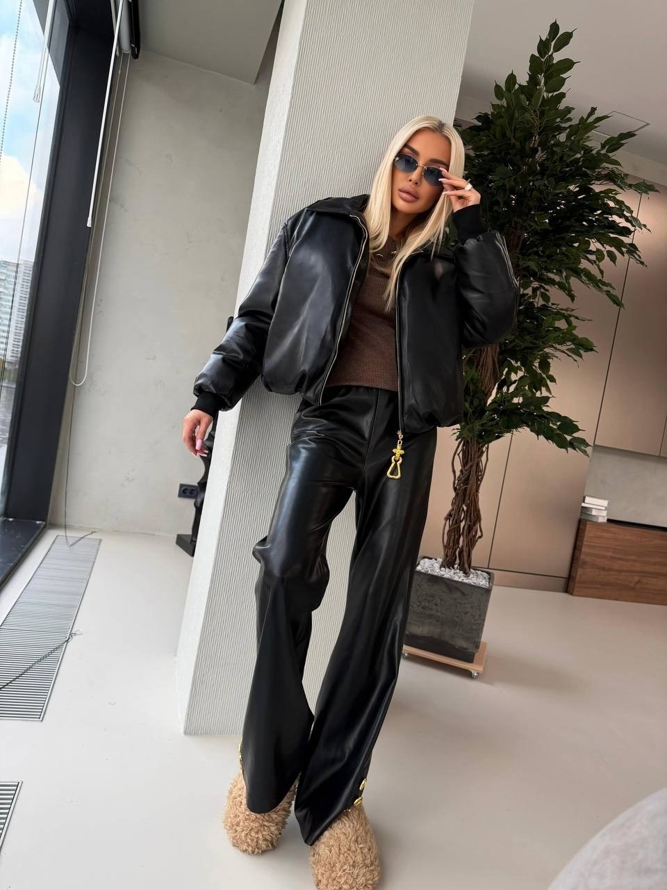 куртки из экокожи,женская кожаная куртка,кожаная куртка,кожаные штаны,женская кожаная куртка из натуральной кожи