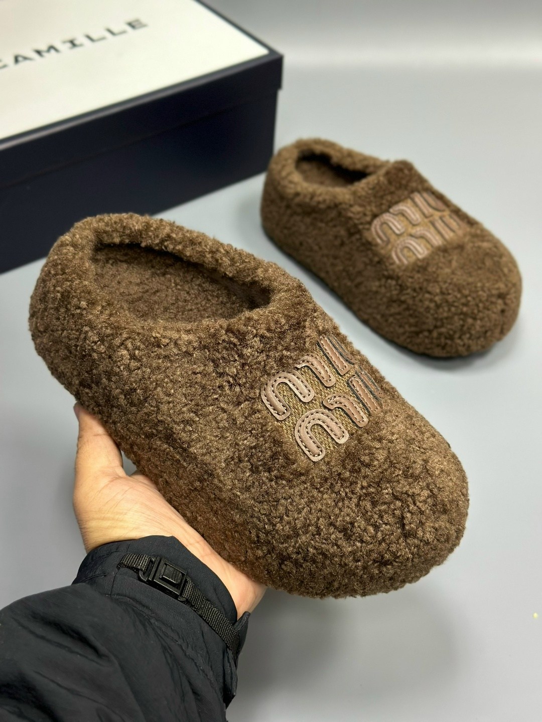 тапочки модные,,домашние тапочки,женские домашние тапочки,тапки женские