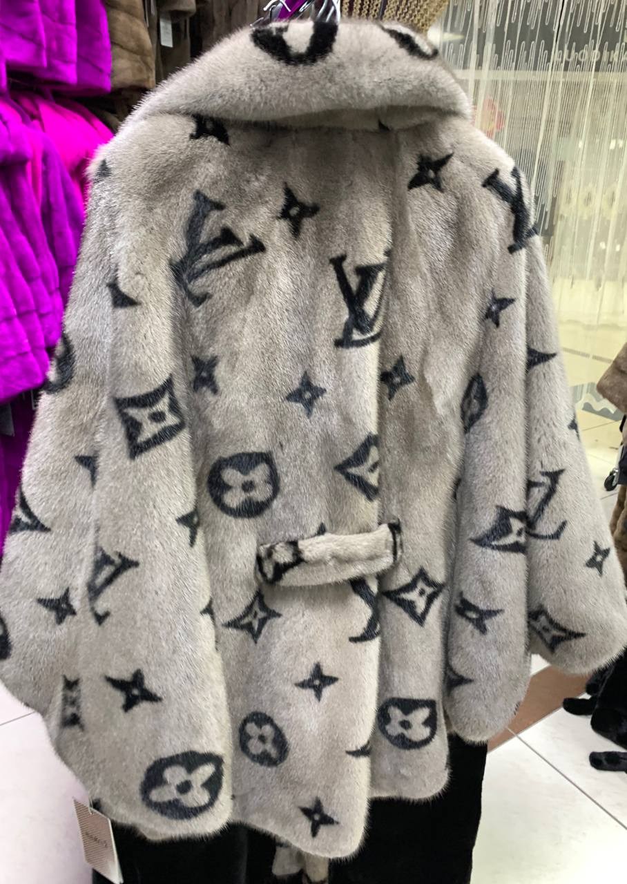 шуба из меха,шубка,женская шуба,шуба летучая мышь,меховое пальто