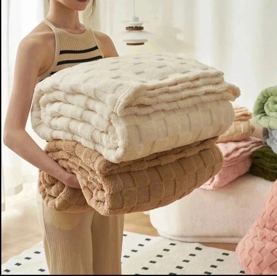 плюшевое одеяло,теплое одеяло,покрывало плед теплое,плед теплый,плед на кровати