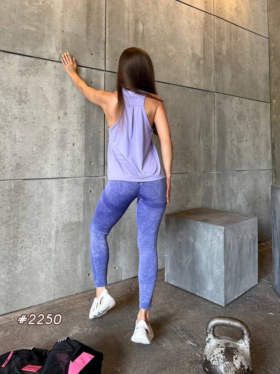 майка для фитнеса,удлиненная майка для фитнеса,женская спортивная майка,спортивные топы,спортивная майка