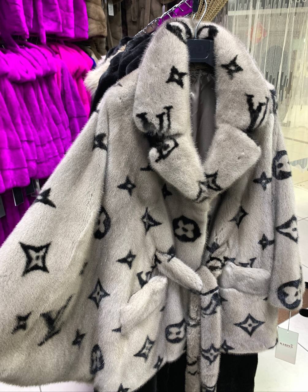 шуба из меха,шубка,женская шуба,шуба летучая мышь,меховое пальто