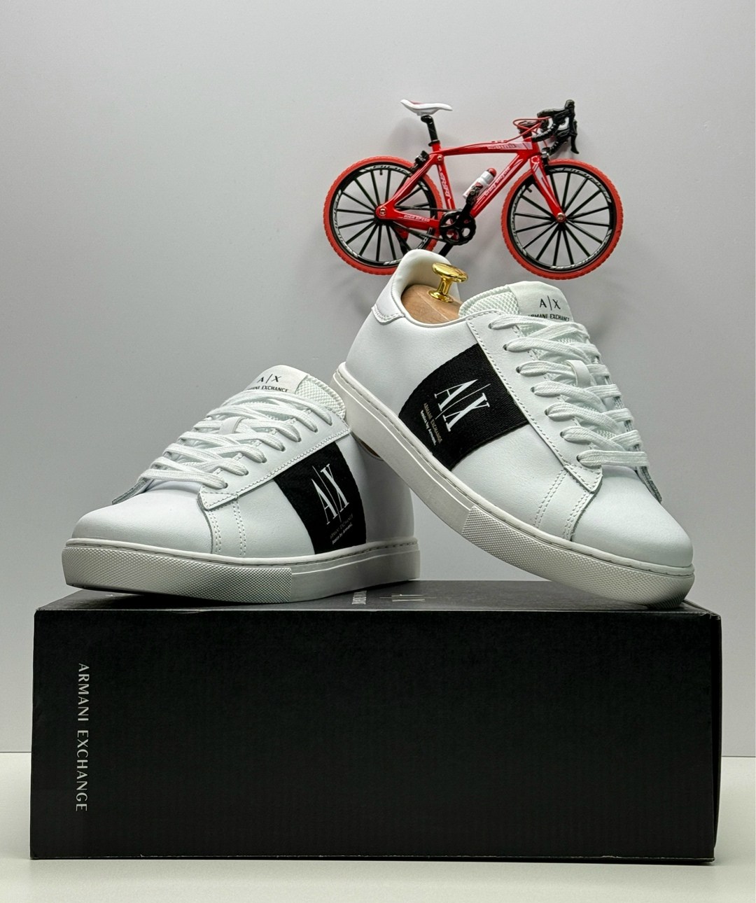 ,armani exchange кроссовки мужские,кроссовки мужские armani,кроссовки armani emporio,кроссовки armani exchange