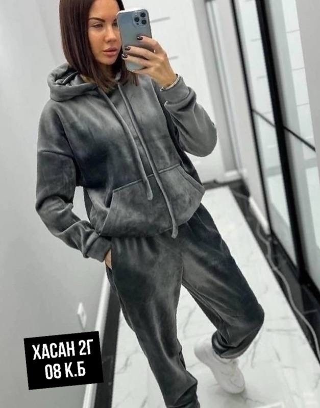 костюмы спортивные велюровые,велюровый спортивный костюм женски,спортивный костюм женский велюровый,костюм велюровый,спортивные костюмы женские