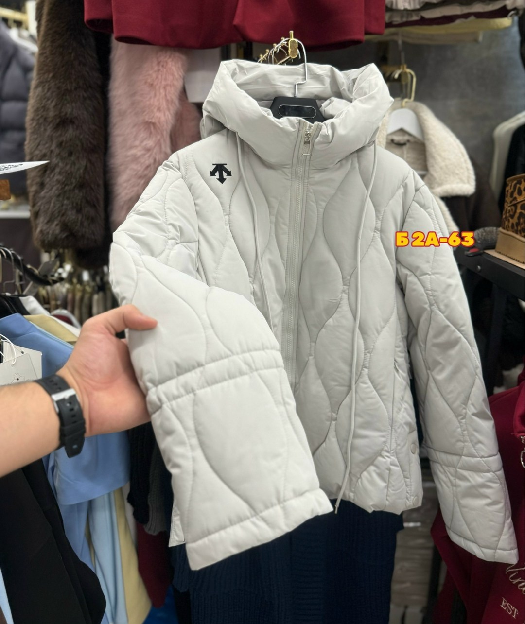 куртка,демисезонная куртка,куртка модная,женская куртка,стильная куртка