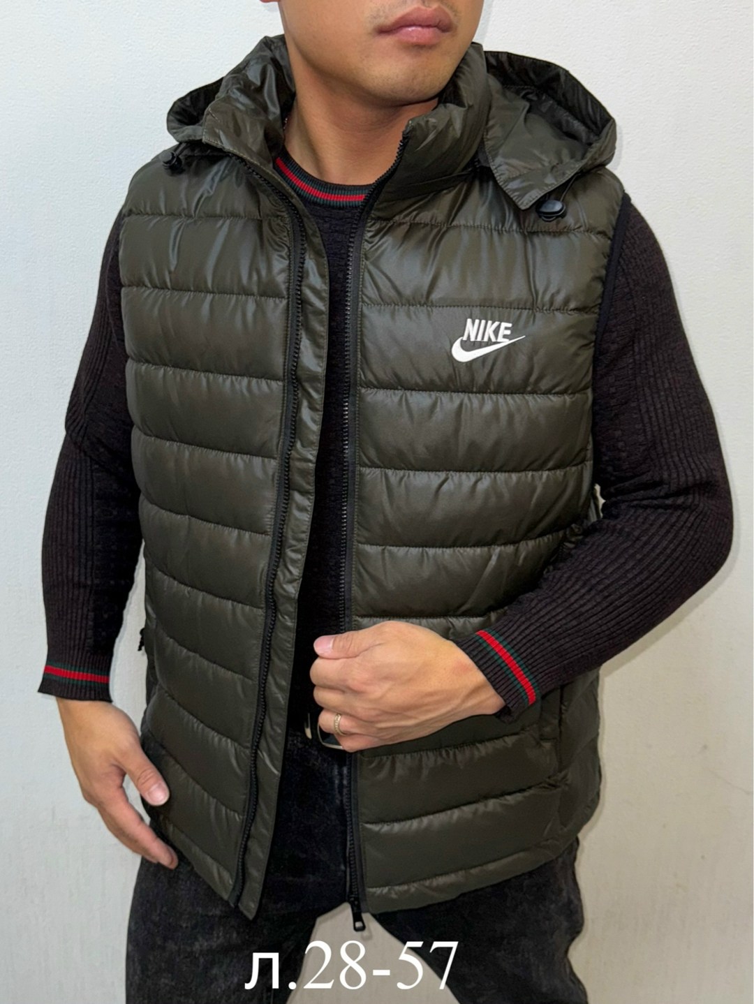 жилетка мужская утепленная nike,жилетка nike,мужские жилеты nike,жилет утепленный nike nike,жилетки мужские