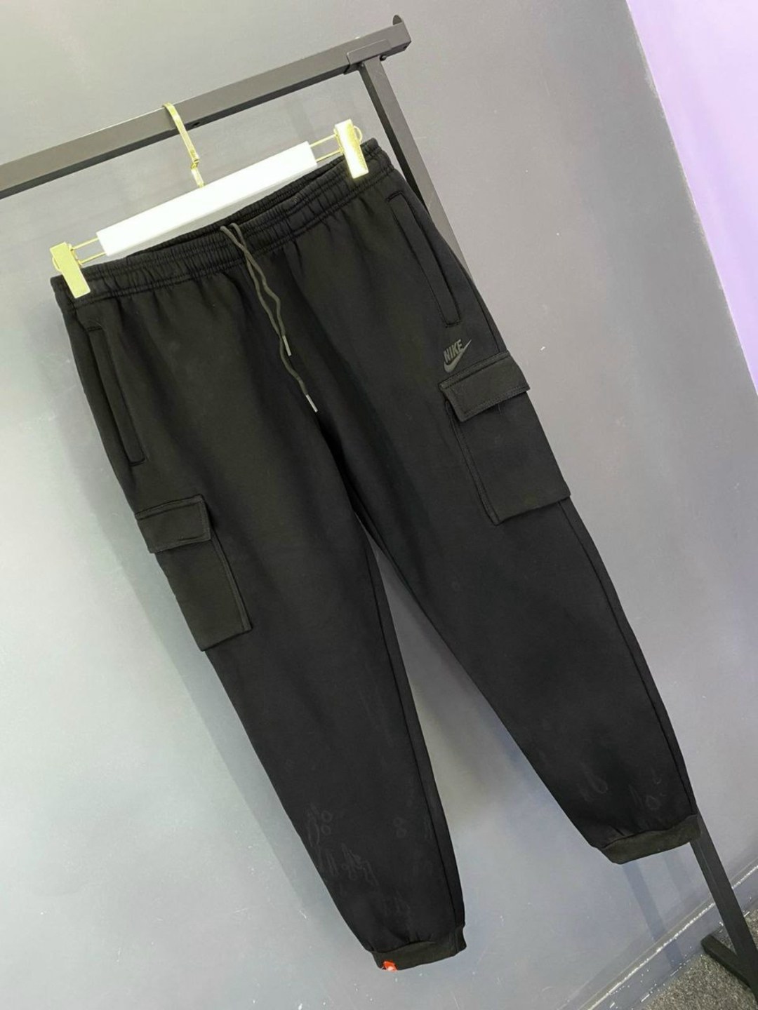 спортивные брюки мужские nike m sportswear club,штаны карго найк,брюки мужские nike,штаны карго nike,брюки nike nsw cargo