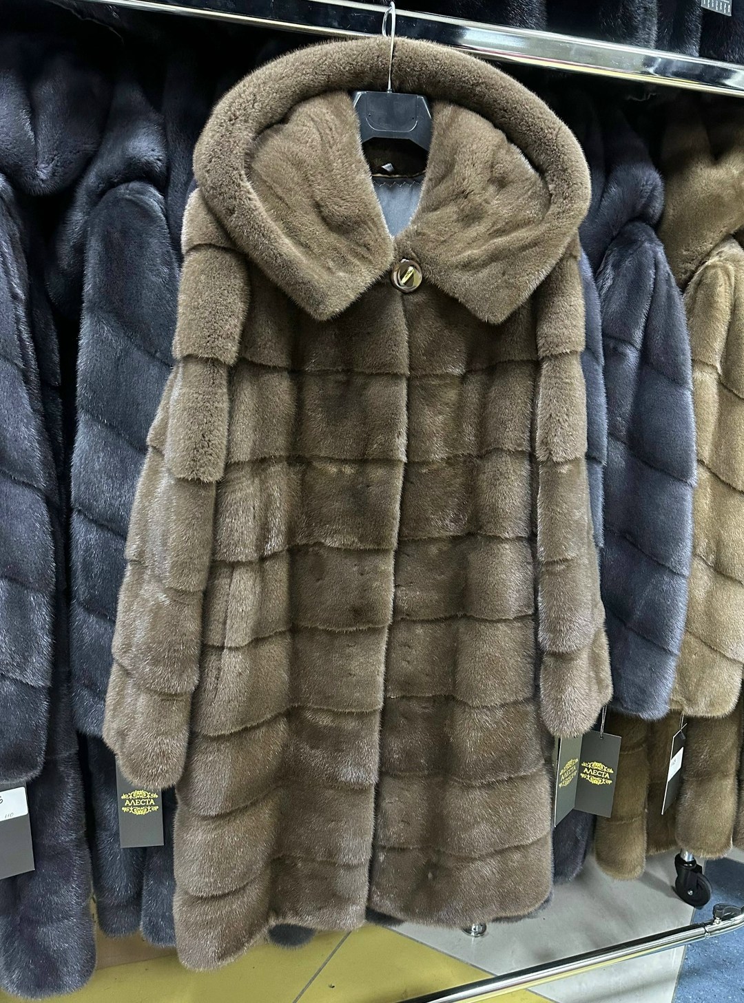 шуба норка,шуба норковая с капюшоном,шуба норковая,шуба из норки,шуба из норки с капюшоном