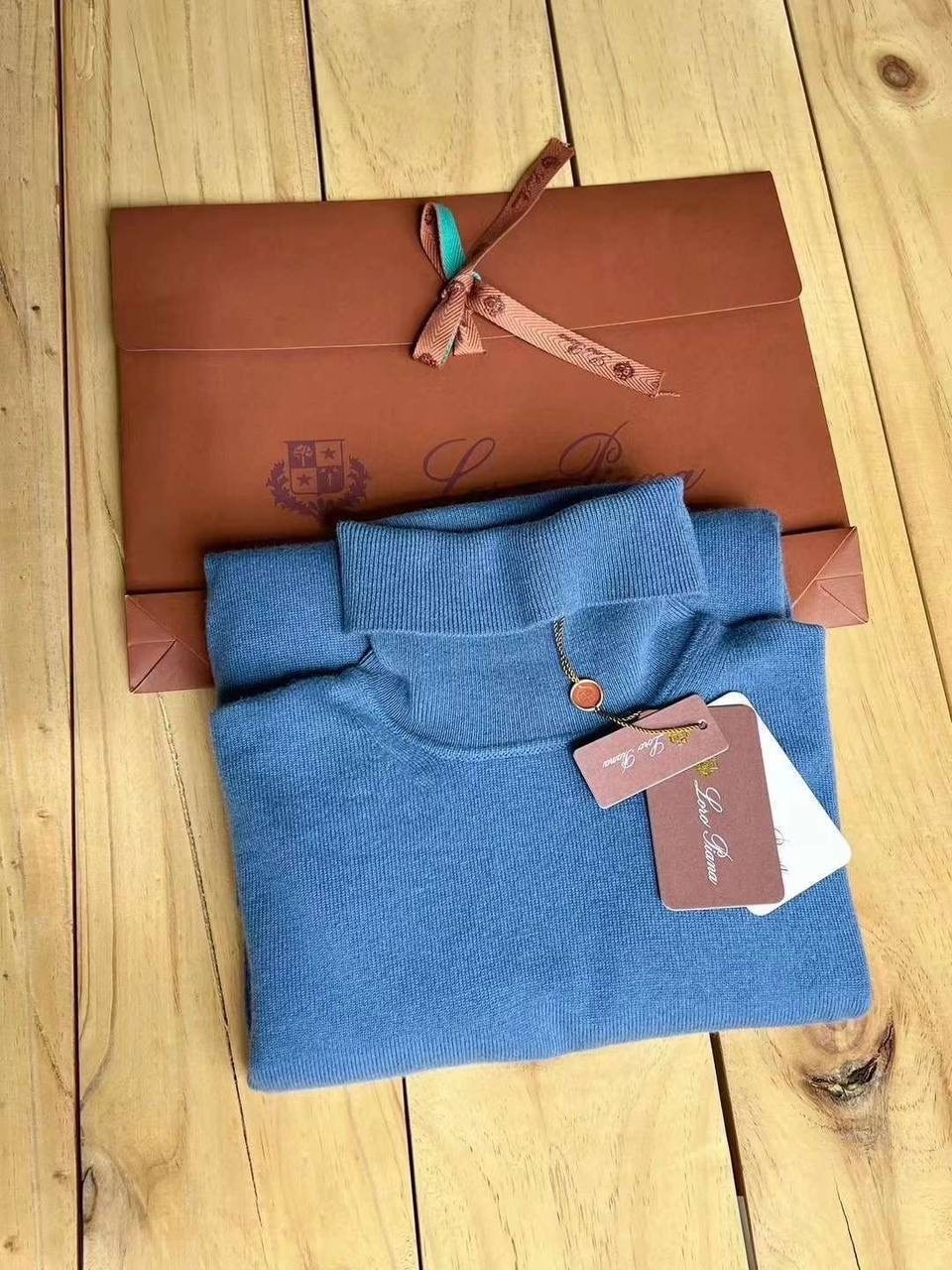 кашемировая водолазка loro piana,водолазка кашемир,свитер loro piana,кофта с высоким воротником,свитер из кашемира