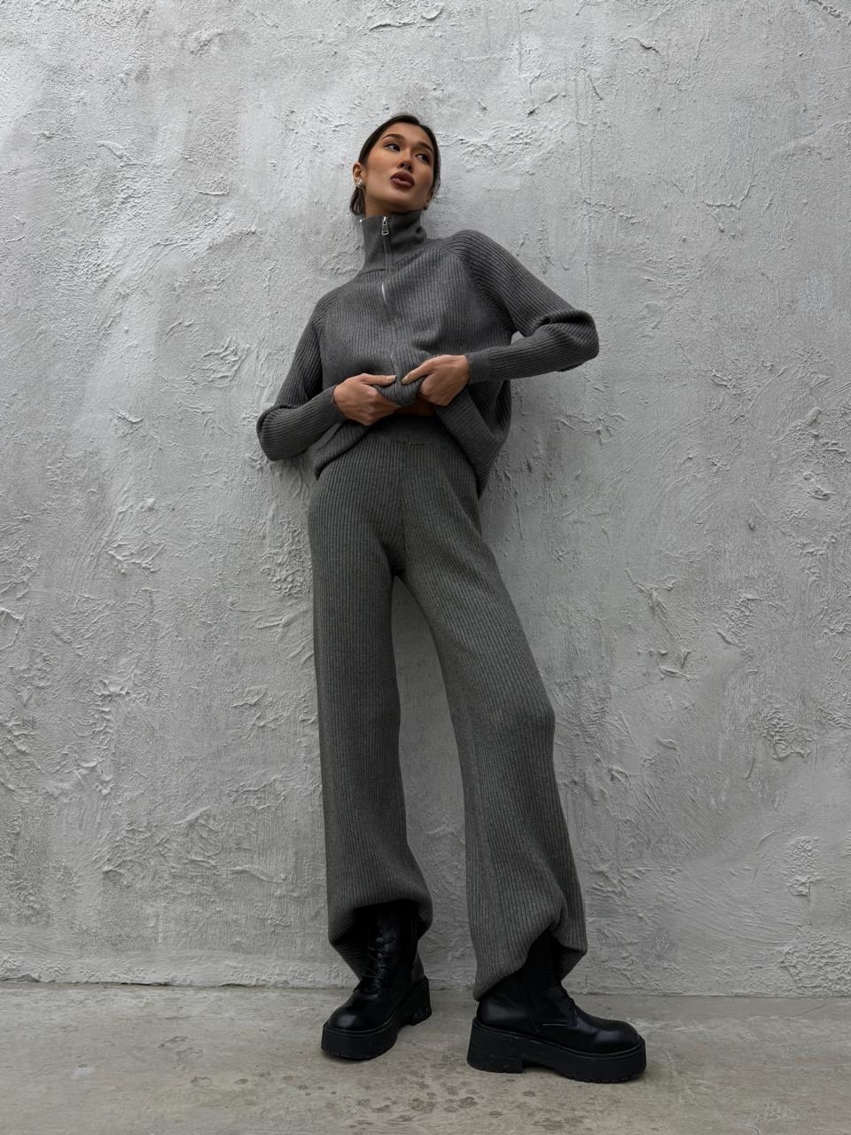 костюм трикотажный,женская кофта,вязаные кардиганы,костюмы комплекты,костюмы женский