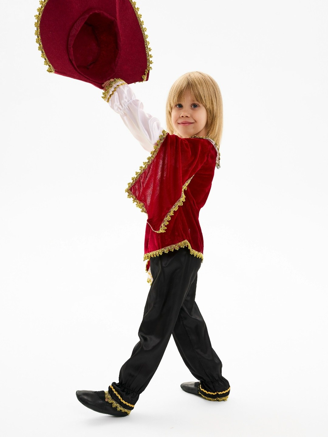 костюм мушкетера карнавалия,костюм мушкетера, батик,карнавальный костюм для мальчика мушкетер,карнавальный костюм мушкетер,костюм мушкетера детский