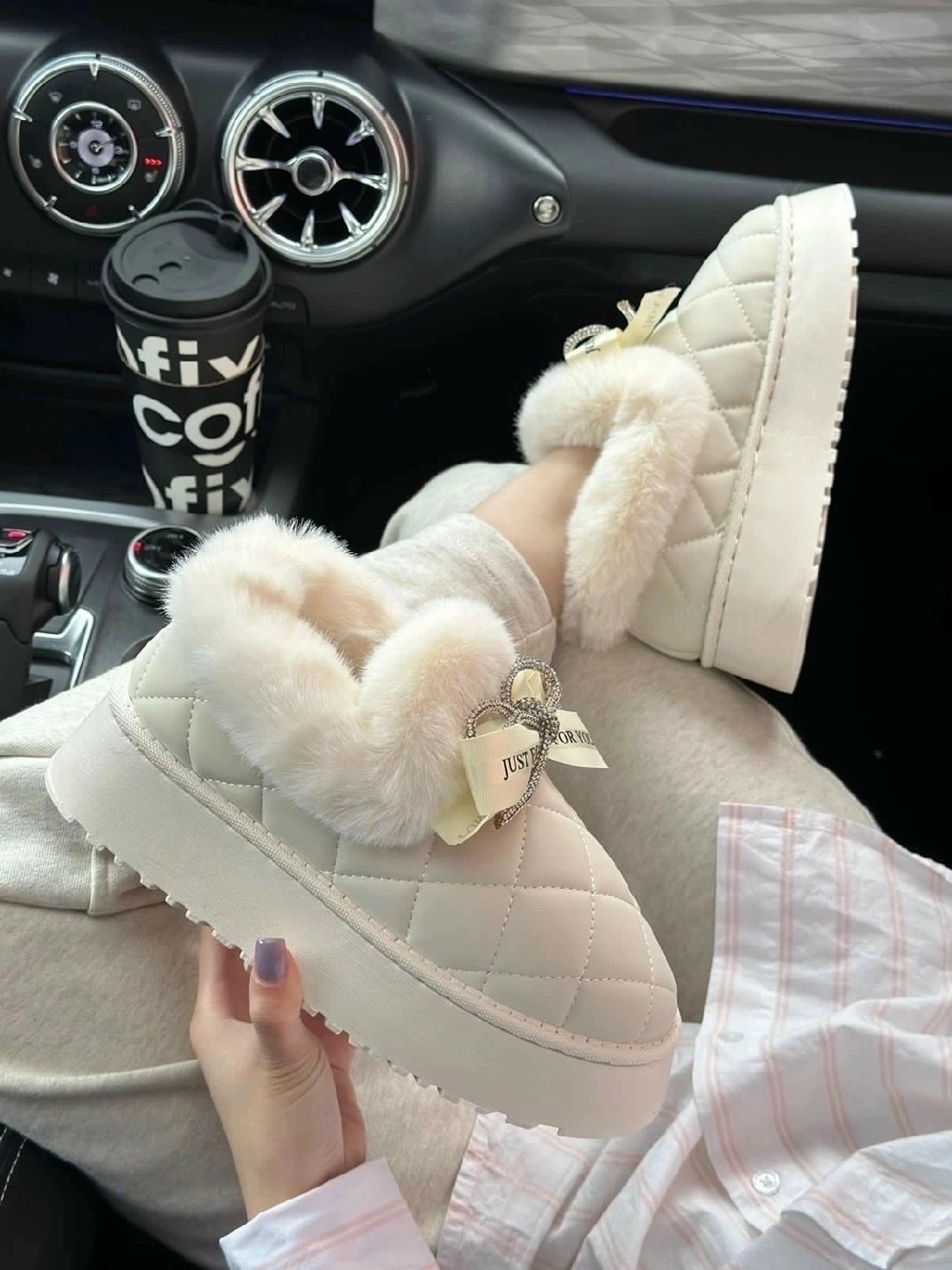 ,угги женские,угги женские зимние,угги зимние укороченные с мехом,модные угги