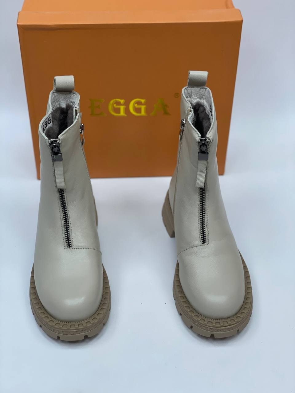 ботинки женские,,ботинка женские зимние,женская ,ботинки модные